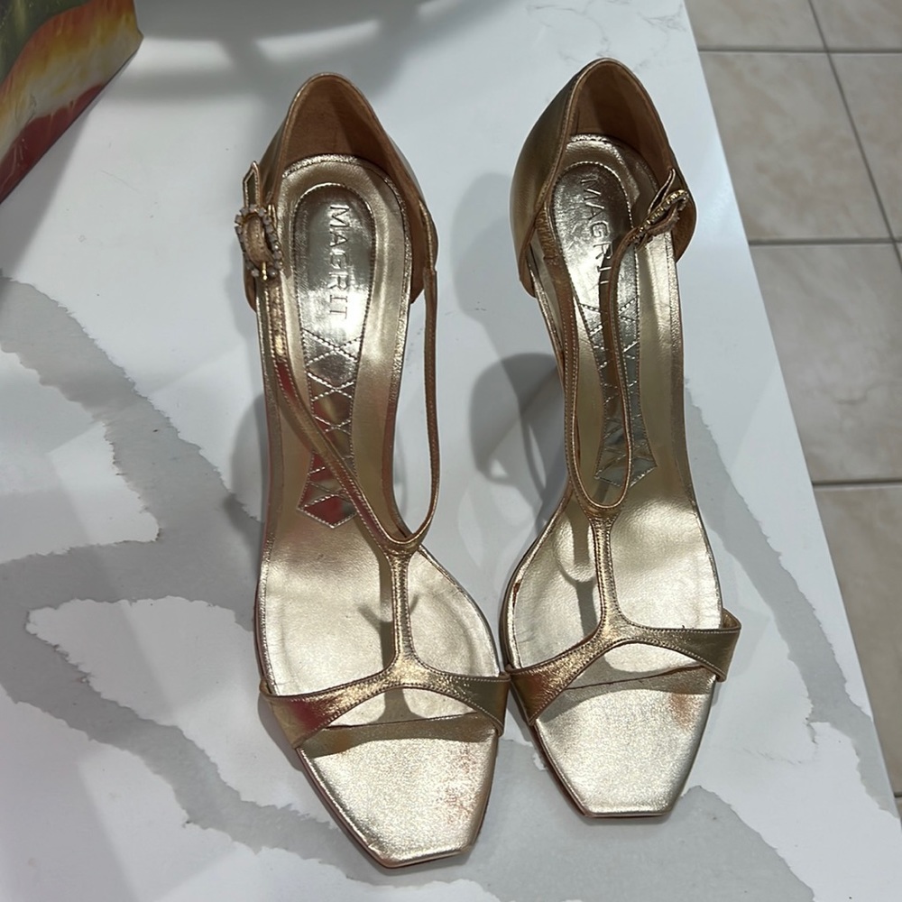 MAGRIT Heels 381/2 style 15180 with box